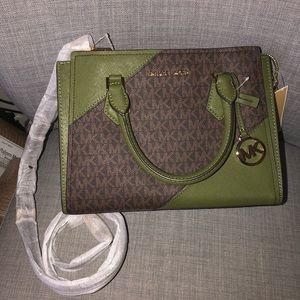 Brand New with tags Olive Green Michael Kors Crossbody Purse